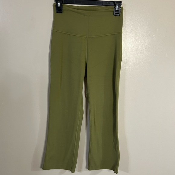 Lululemon Groove Super-High-Rise Crop 23” - Picture 4 of 8